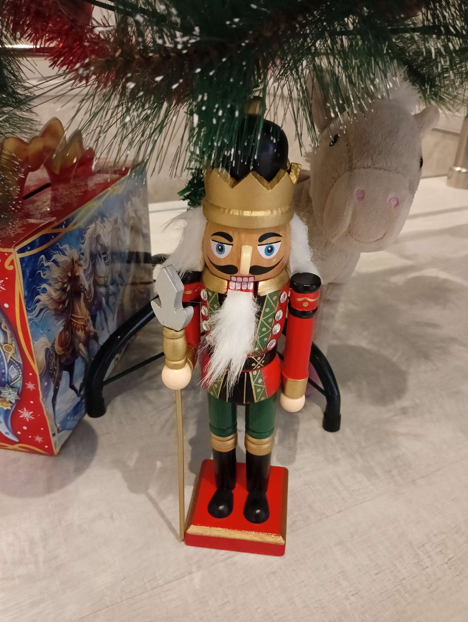 Фотография покупателя товара УЦЕНКА Новогодний сувенир «Щелкунчики» 5×8×24.5 см МИКС - Фото 1