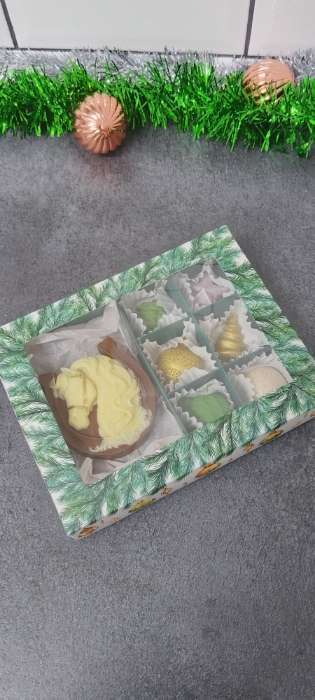 Фотография покупателя товара Коробка складная под 12 конфет «С Новым годом», 14×18×3.5 см - Фото 1