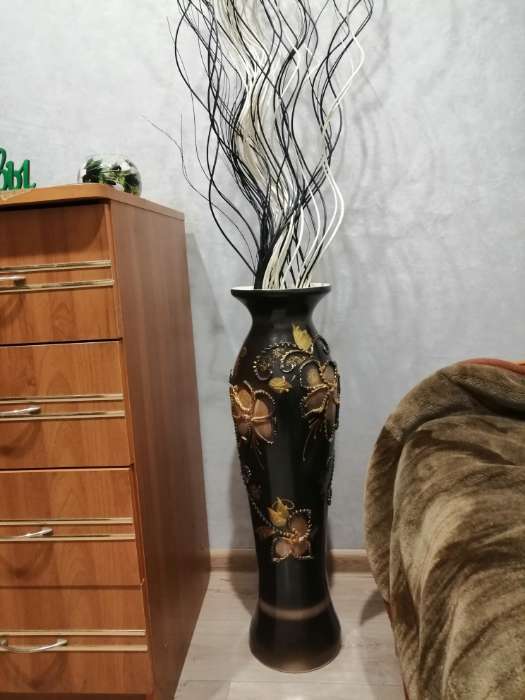Фотография покупателя товара Ваза керамическая "Азиза", напольная, золотистый декор, 68 см, микс - Фото 1