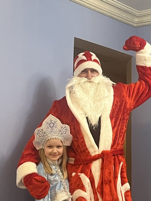 Фотография покупателя товара Карнавальный костюм детский «Снегурочка Танюшка»: жакет, сарафан, кокошник, р. 128 - Фото 1