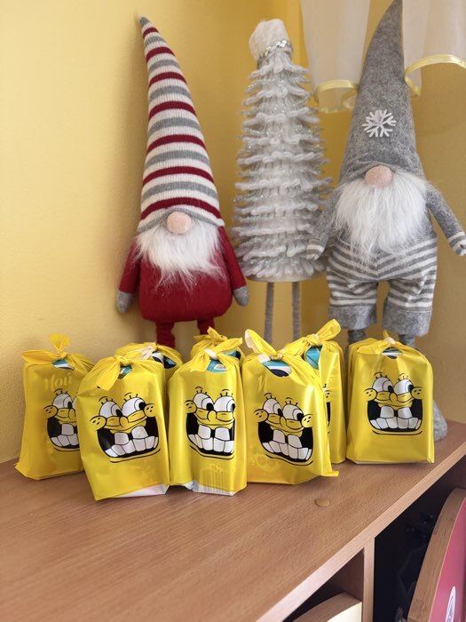 Фотография покупателя товара Пакет полиэтиленовый подарочный с ушками «Морской котик», 13×23 см - Фото 1