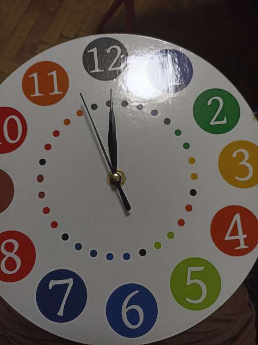 Фотография покупателя товара Часы настенные интерьерные "Яркие цифры",  d-23.5 см