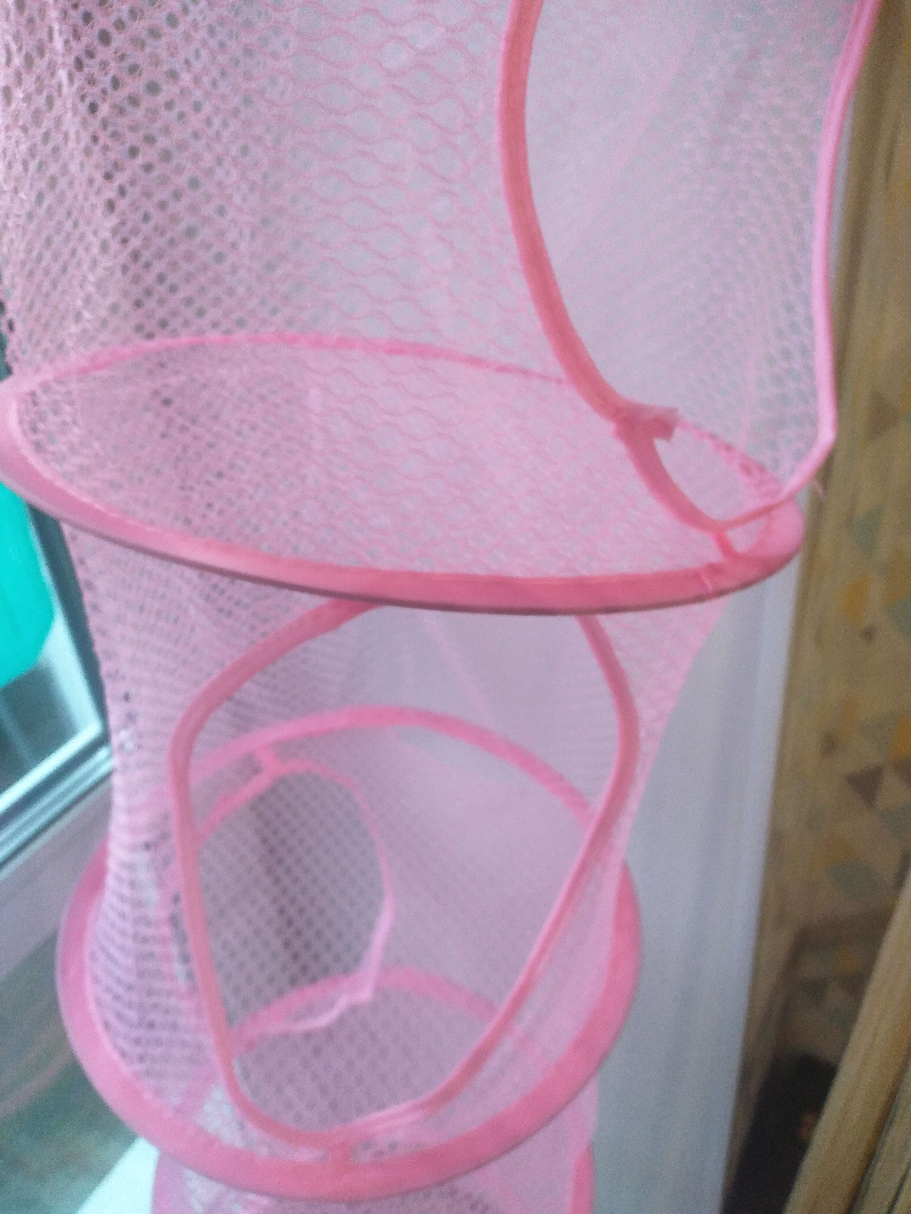 Фотография покупателя товара Корзина для игрушек подвесная «Сетка», 5 отделений, цвета МИКС