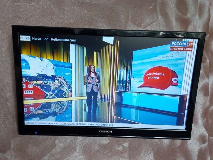 Фотография покупателя товара УЦЕНКА Кронштейн Luazon KrON-72, для ТВ, наклонно-поворотный, 14-32", 100 мм от стены, чёрный 414150 - Фото 2