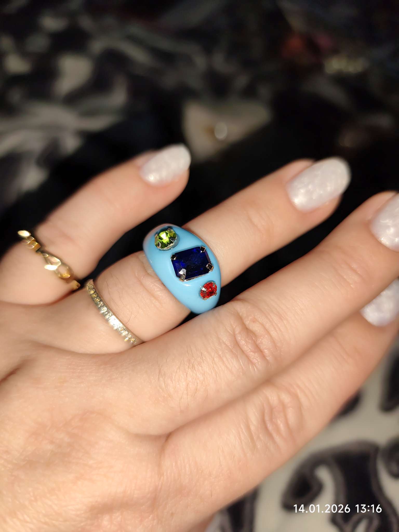 Фотография покупателя товара Кольцо с камнем «Блеск», пластиковое, голубое, размер 17.5 - Фото 1