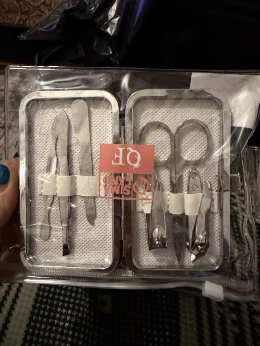 Фотография покупателя товара Набор маникюрный «Роспись», 6 предметов, в футляре, красный, белый - Фото 1