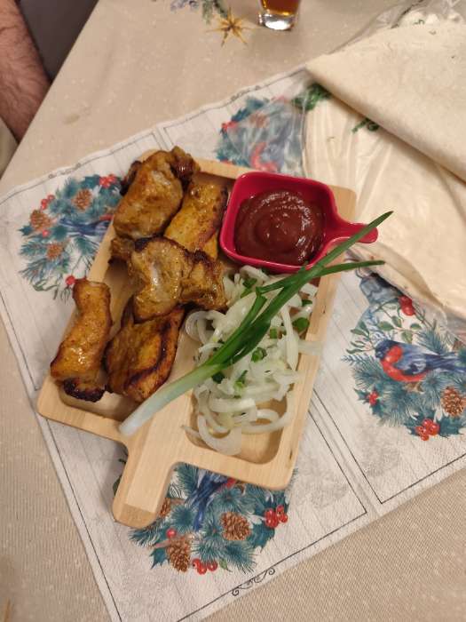 Фотография покупателя товара Доска - блюдо для подачи сервировочная Adelica «Лопата», 25×16.7×1.8 см, пропитано минеральным маслом, дерево берёза - Фото 1