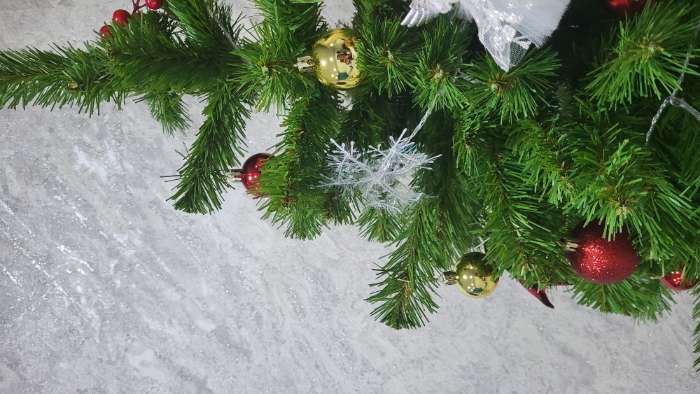 Фотография покупателя товара Искусственная ёлка «ЕлкиТорг. Лесная», 180 см, d нижнего яруса 110 см, 495 ПВХ веток отгибаются - Фото 277