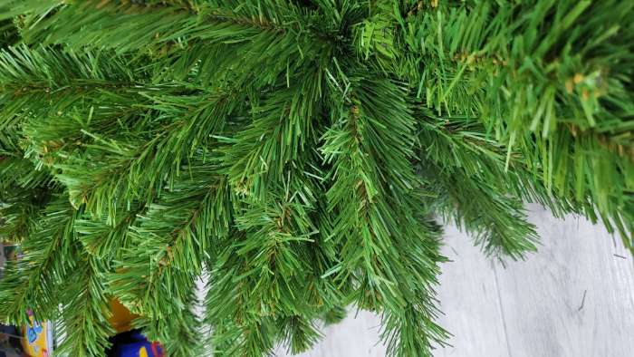 Фотография покупателя товара Искусственная ёлка «ЕлкиТорг. Лесная», 180 см, d нижнего яруса 110 см, 495 ПВХ веток отгибаются - Фото 279