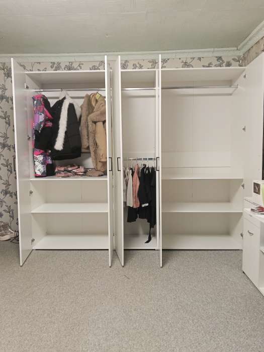 Фотография покупателя товара Шкаф пятистворчатый «Горизонт», с зеркалами, 2500×570×2072 мм, цвет белый/белый - Фото 2