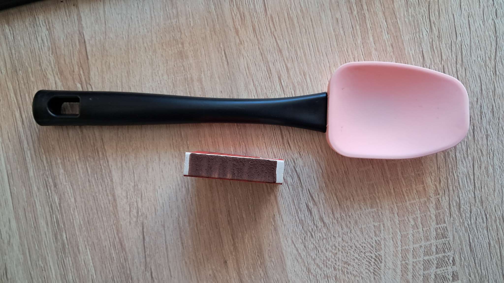 Фотография покупателя товара Лопатка Доляна «Контраст», 24.5 см, пластик, силикон, МИКС - Фото 1