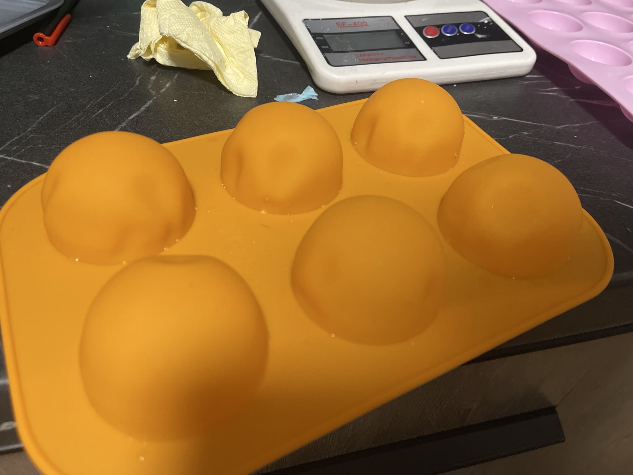 Фотография покупателя товара Форма для выпечки Доляна «Полусферы», силикон, 24×16 см, 6 ячеек, d=5.5 см, МИКС - Фото 70