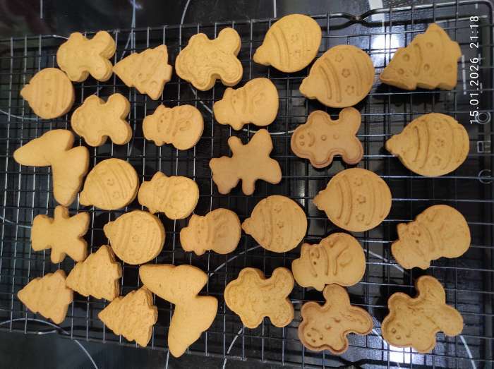 Фотография покупателя товара Плунжеры кондитерские Доляна «Новый год», набор 4 шт., пластик, розовые - Фото 4