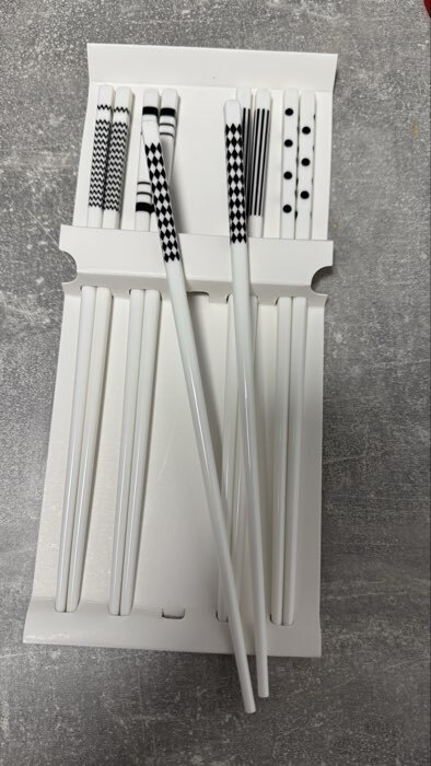 Фотография покупателя товара Палочки для суши «Геометрия», набор 10 шт., 24.5 см, керамика - Фото 1