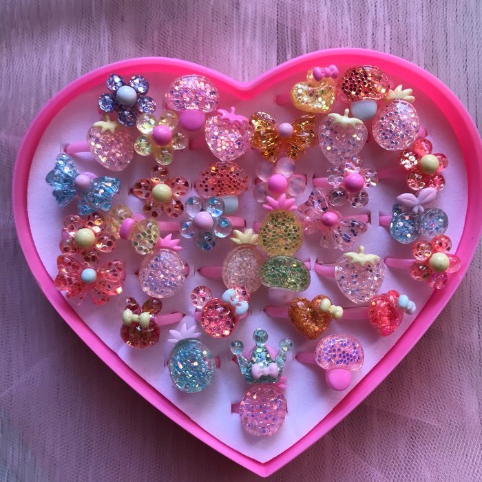 Фотография покупателя товара Кольцо «Выбражулька. Для принцессы», форма МИКС, разноцветное, безразмерное - Фото 1