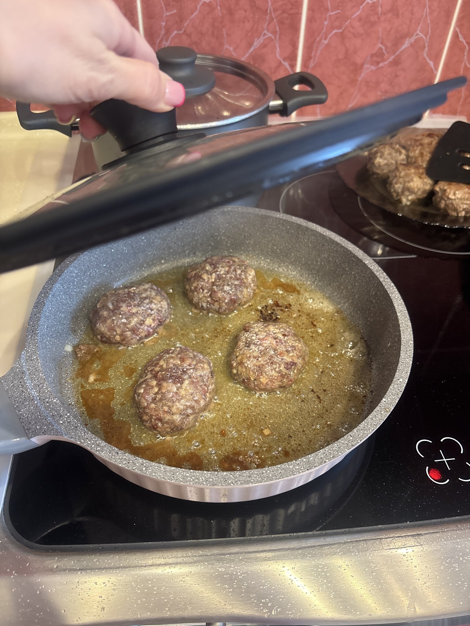 Фотография покупателя товара Сковорода KUKMARA Stella Cappuccino, d=26 см, h=6.8 см, антипригарное покрытие, литой алюминий, коричневая - Фото 1