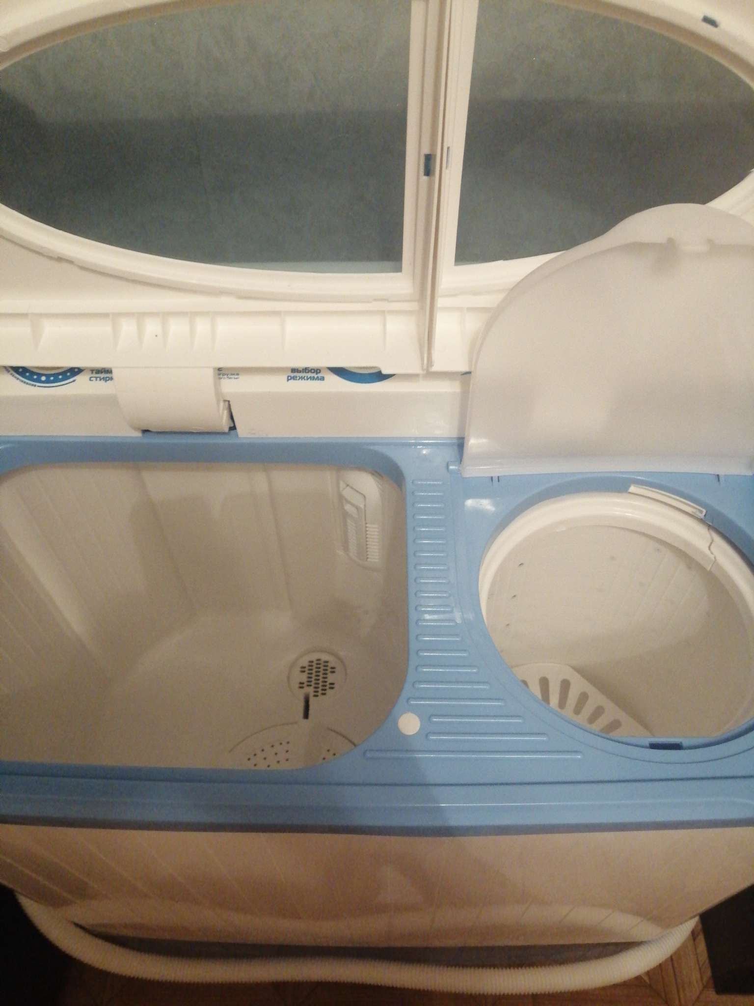 Фотография покупателя товара Стиральная машина Ренова WS 60PET, полуавтомат, 1350 об/мин, 6 кг, бело-голубая - Фото 3