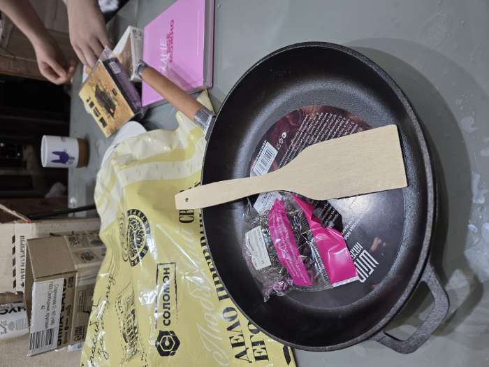 Фотография покупателя товара Сковорода Wild Kitchen, d=20 см, лопатка и губка в комплекте, чугун - Фото 1