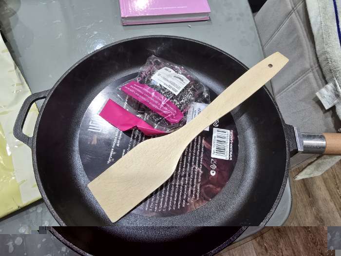 Фотография покупателя товара Сковорода Wild Kitchen, d=20 см, лопатка и губка в комплекте, чугун - Фото 3