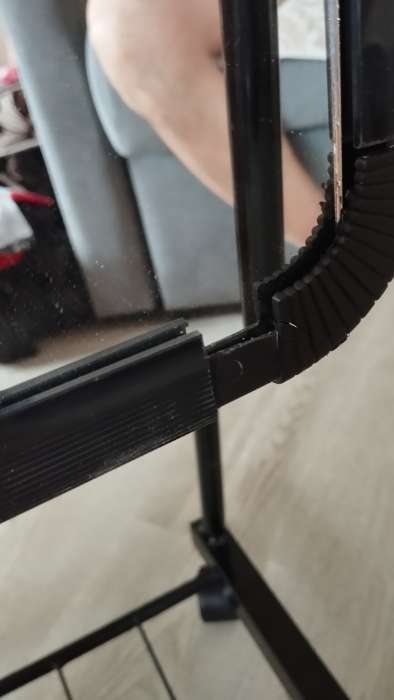 Фотография покупателя товара Зеркало напольное «Клик Мебель» Basic, на колёсиках, 44×160 см, цвет чёрный - Фото 3