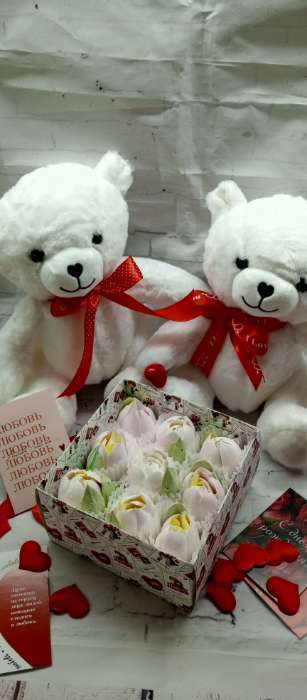 Фотография покупателя товара Коробка подарочная складная с пластиковым окном, упаковка, «С днём рождения!», 14×14×8 см - Фото 2