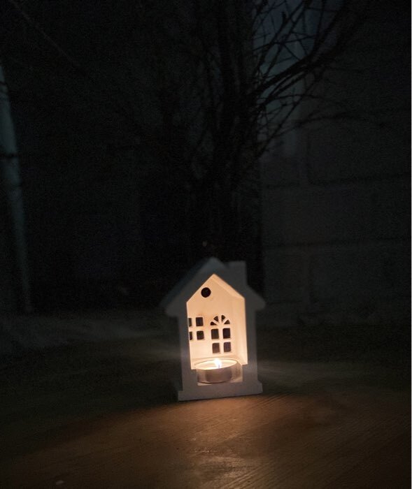 Фотография покупателя товара Подсвечник на 1 свечу «Домик», гипс, белый, 12×8.5×6 см - Фото 3