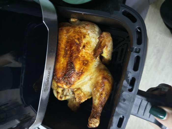 Фотография покупателя товара Аэрогриль Sakura SA-7689BK, 7 л, 1700 Вт, 10 программ, 80-200°С, сенсор, таймер, LED дисплей - Фото 1