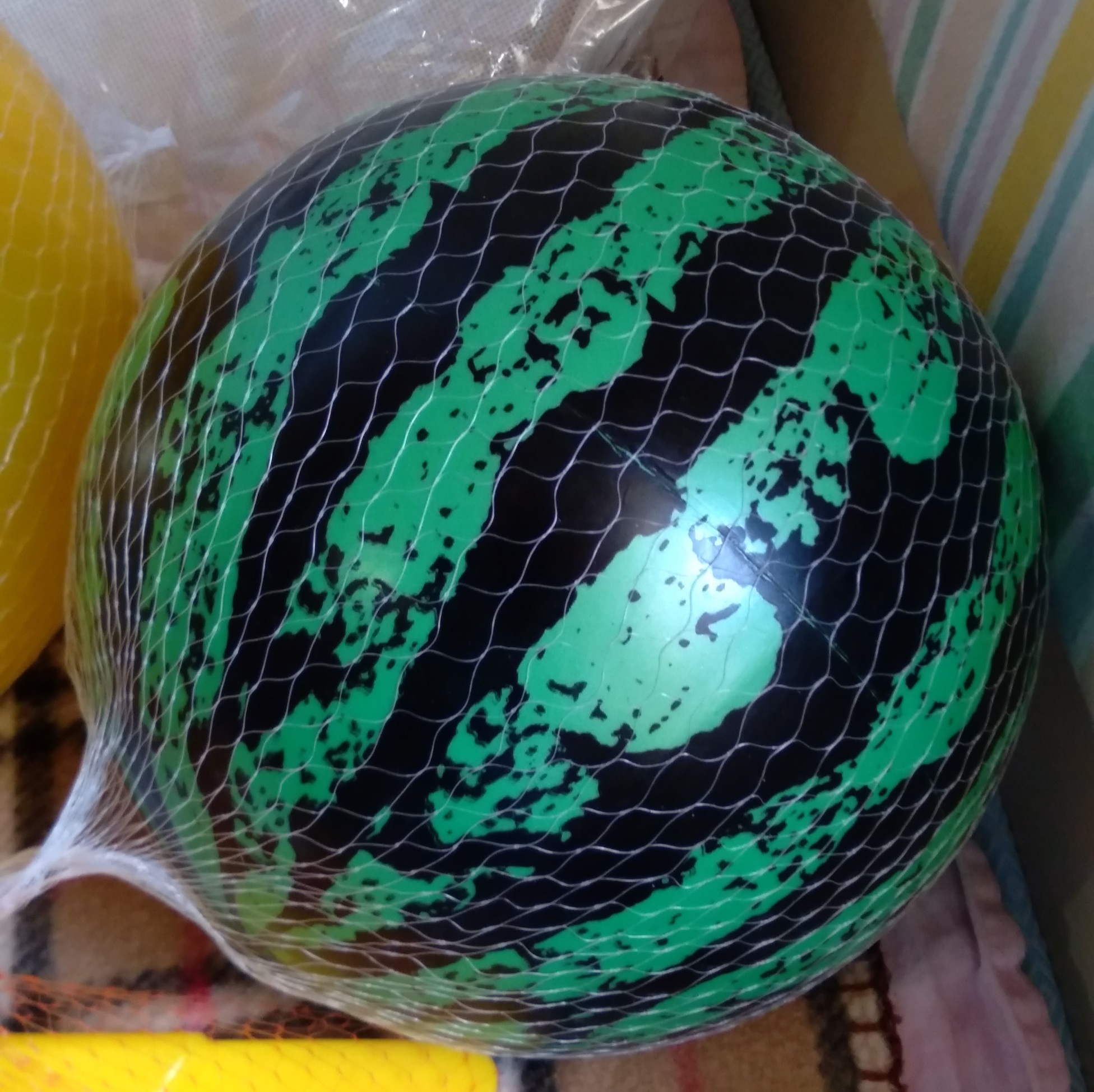Фотография покупателя товара Мяч детский «Арбуз», d=22 см, 60 г - Фото 4