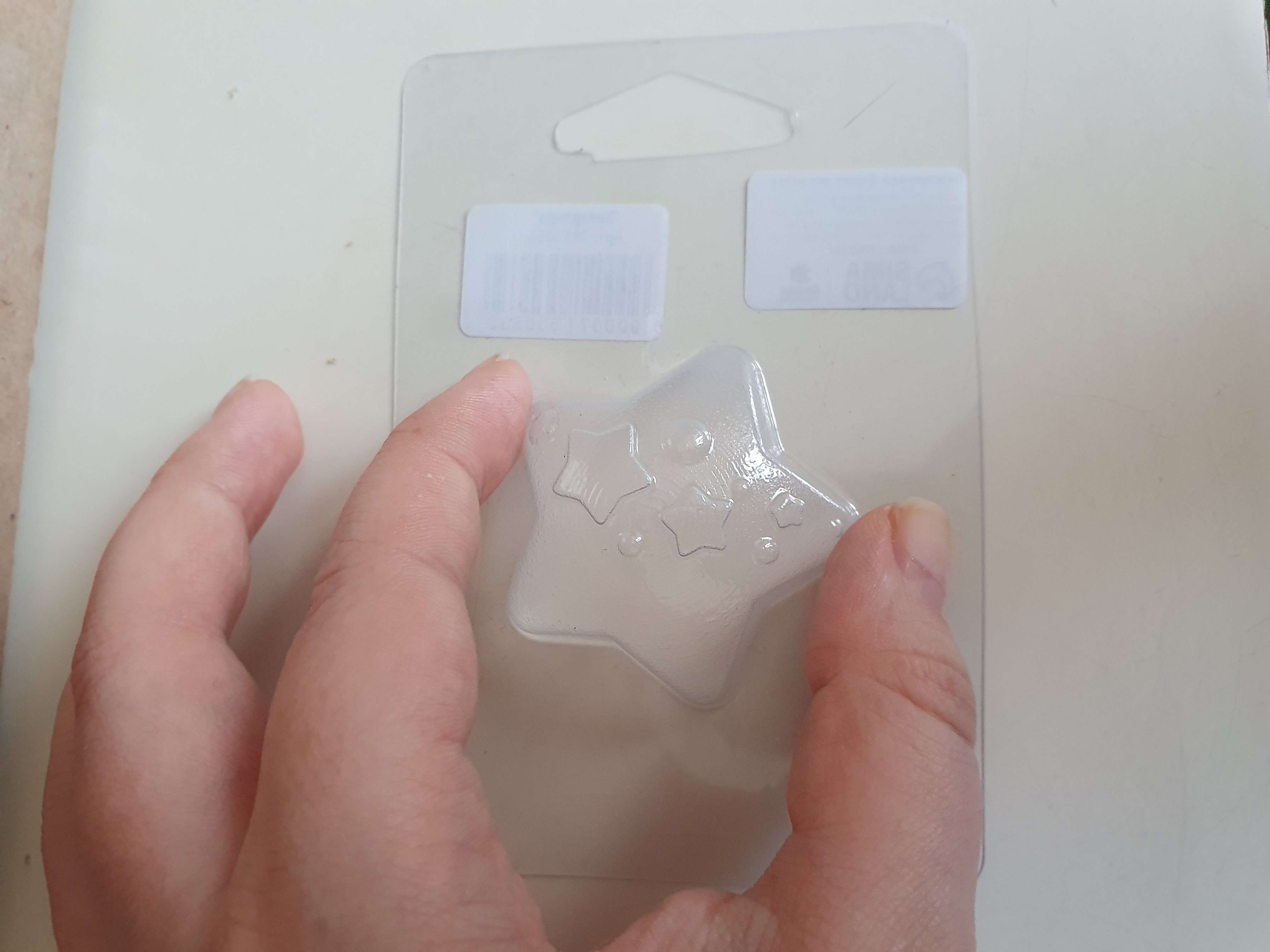 Фотография покупателя товара Пластиковая форма для мыла «Новый год! Звёздочка» 5 × 5 см - Фото 4