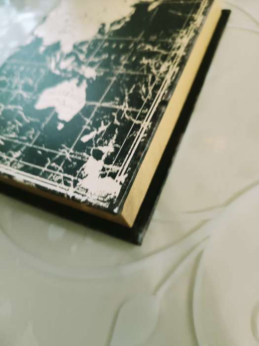 Фотография покупателя товара Шкатулка книга - сейф «Золотая карта», дерево, искусственная кожа, 21×13×5 см - Фото 2