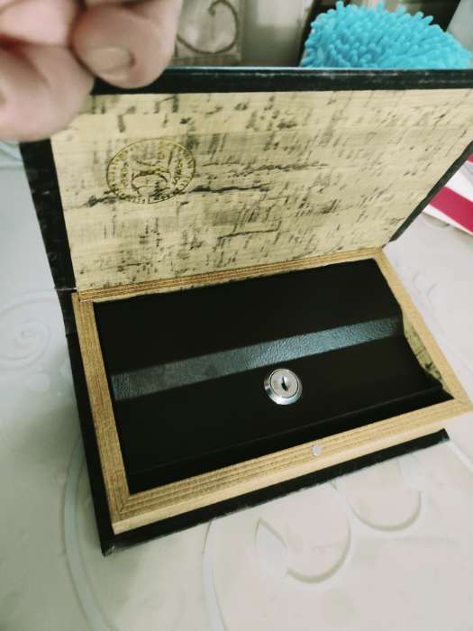 Фотография покупателя товара Шкатулка книга - сейф «Золотая карта», дерево, искусственная кожа, 21×13×5 см - Фото 3