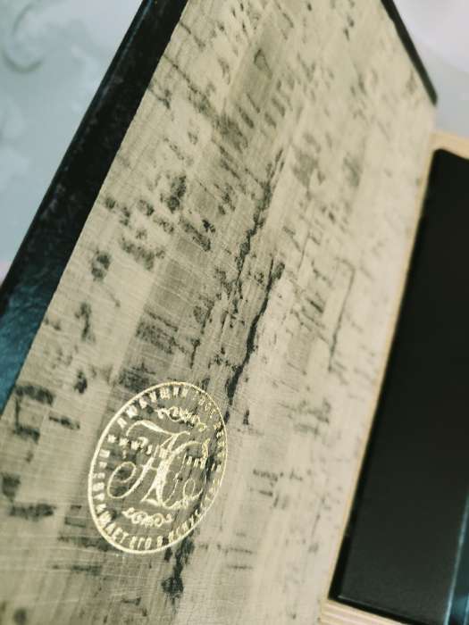 Фотография покупателя товара Шкатулка книга - сейф «Золотая карта», дерево, искусственная кожа, 21×13×5 см - Фото 4