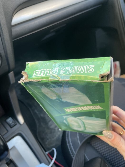 Фотография покупателя товара УЦЕНКА Держатель мусорного пакета в салон авто, 16.5×9 см, черный - Фото 2