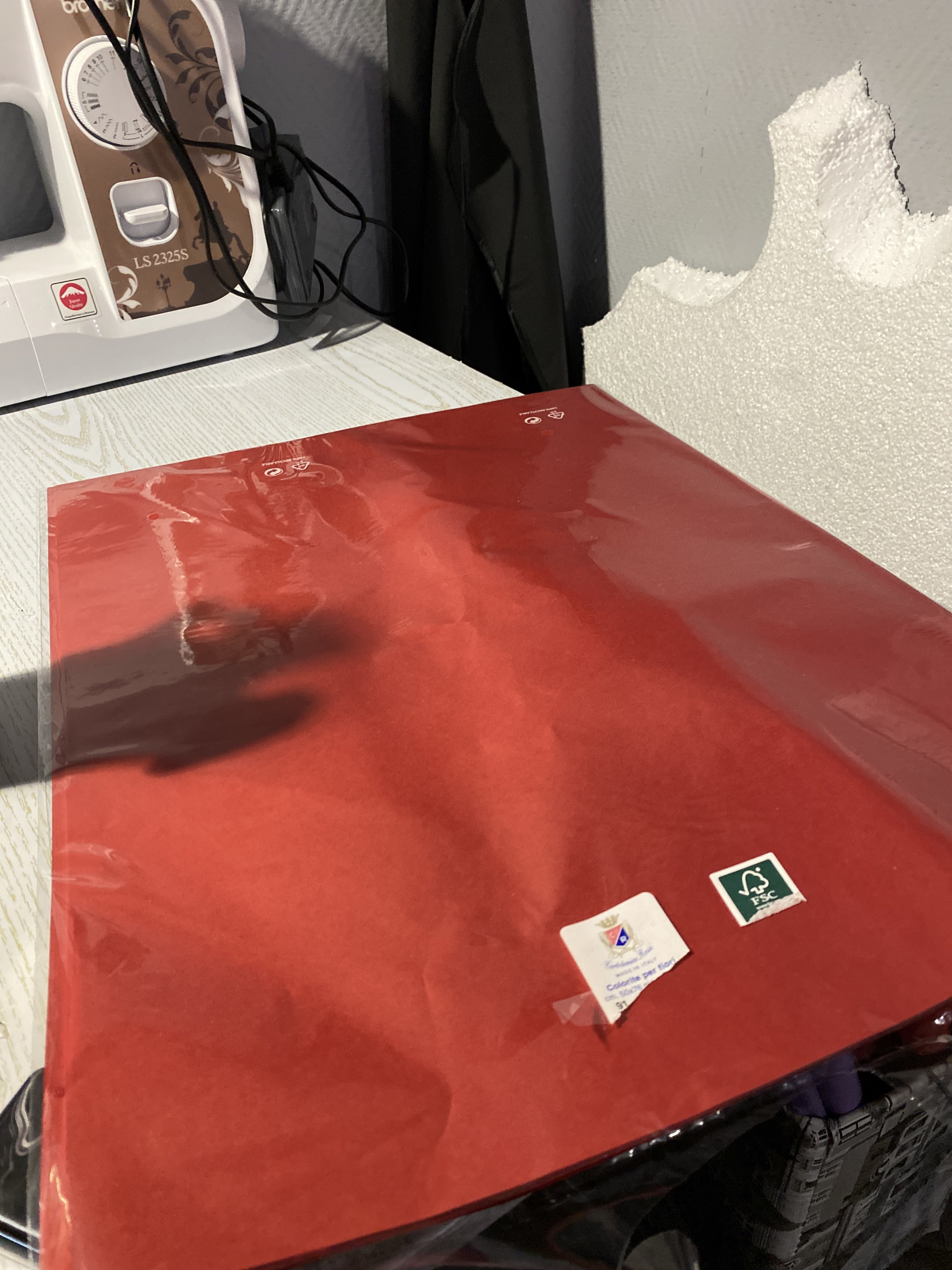 Фотография покупателя товара Бумага тишью "Красная", 50 х 76 см, 24 шт. - Фото 1