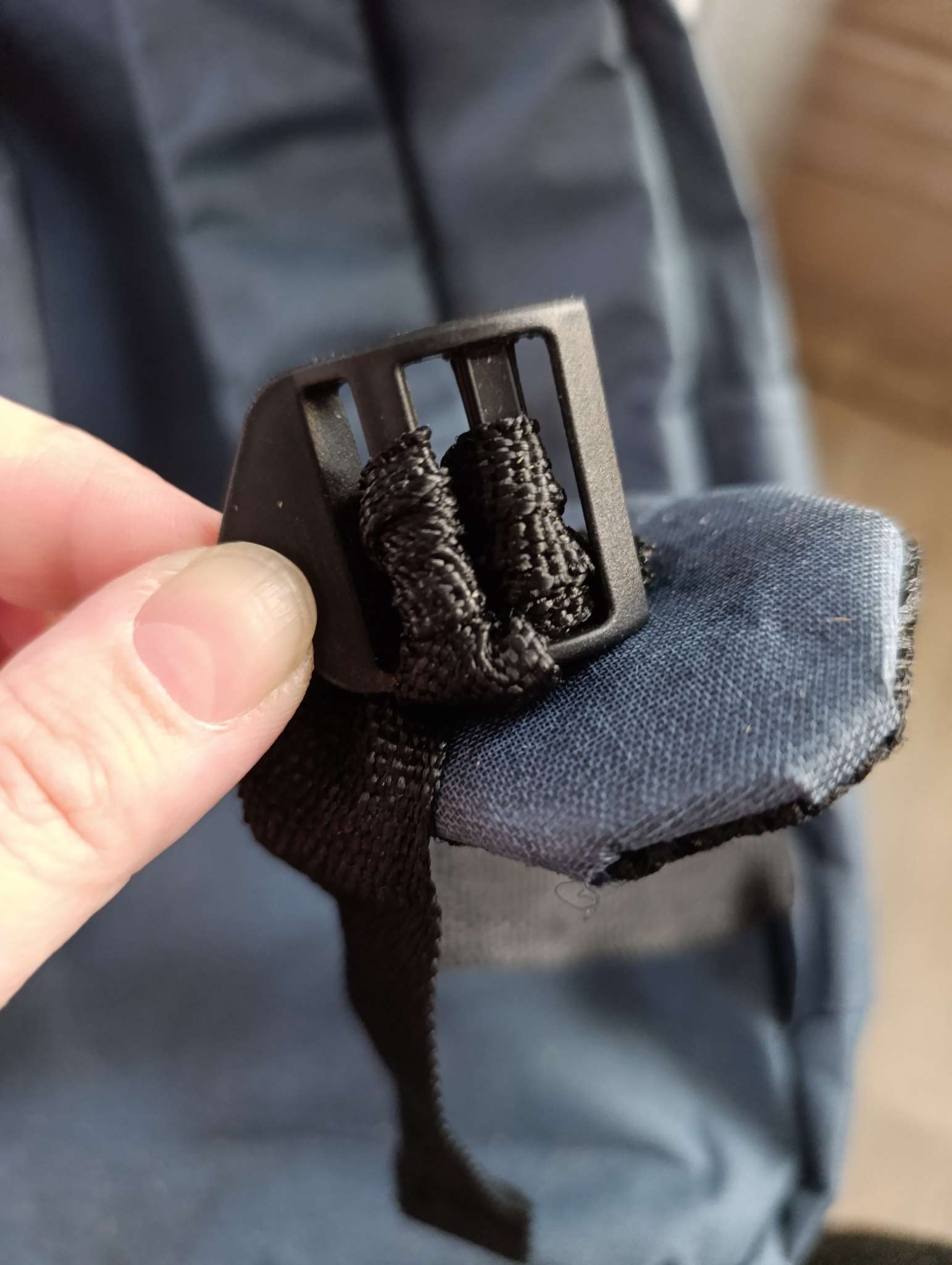 Фотография покупателя товара Рюкзак городской на молнии, с карманами, отделом для ноутбука, USB портом, однотонный, размер 30×12×43 см, синий - Фото 4