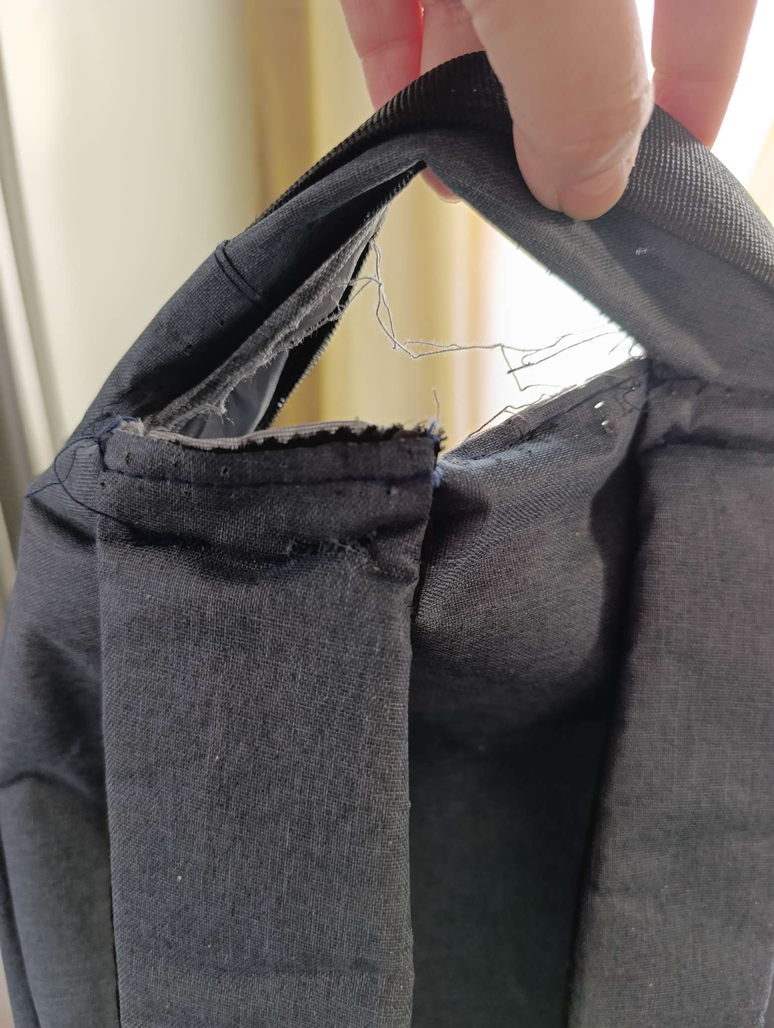 Фотография покупателя товара Рюкзак городской на молнии, с карманами, отделом для ноутбука, USB портом, однотонный, размер 30×12×43 см, синий - Фото 8