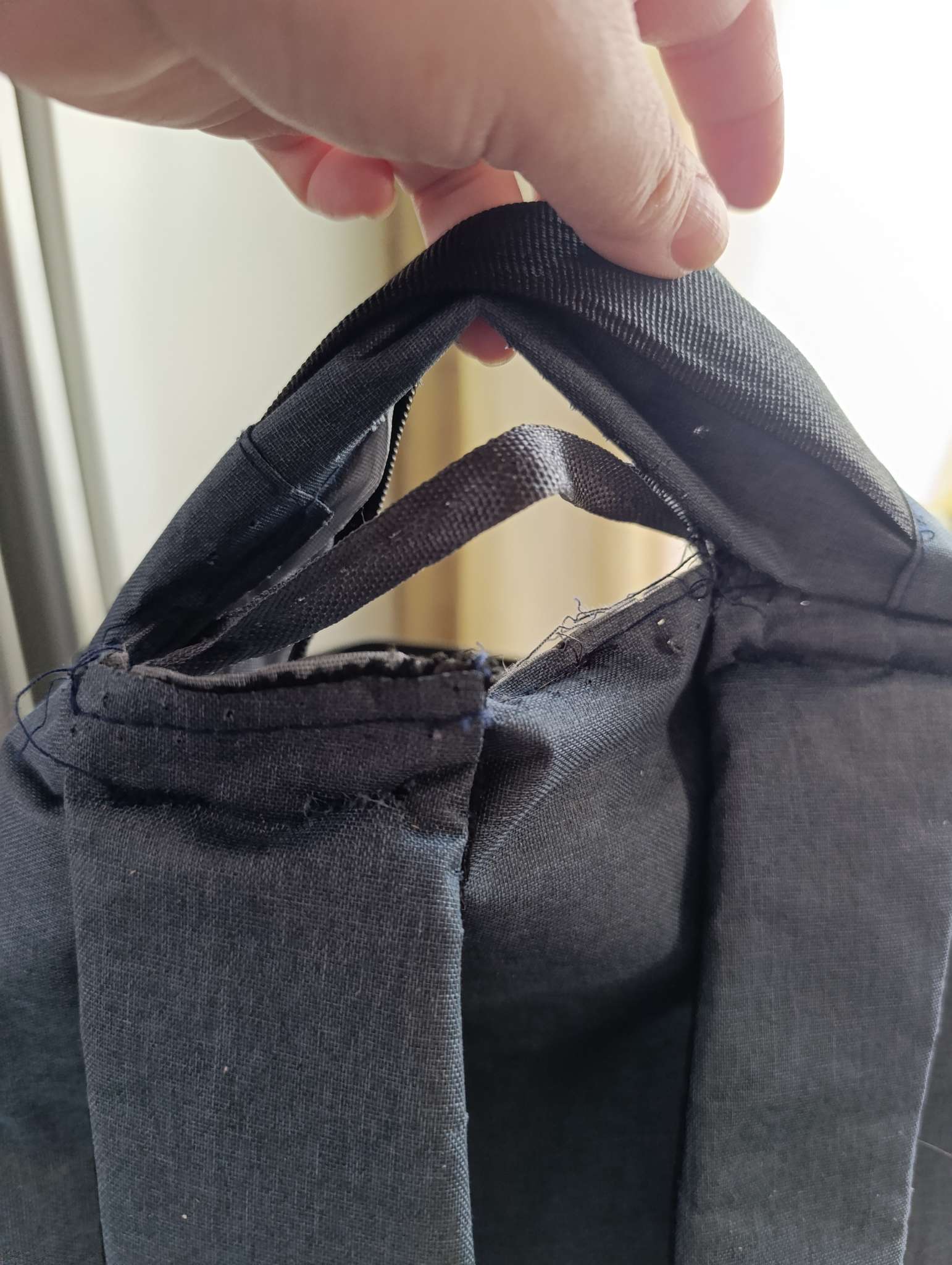 Фотография покупателя товара Рюкзак городской на молнии, с карманами, отделом для ноутбука, USB портом, однотонный, размер 30×12×43 см, синий - Фото 9