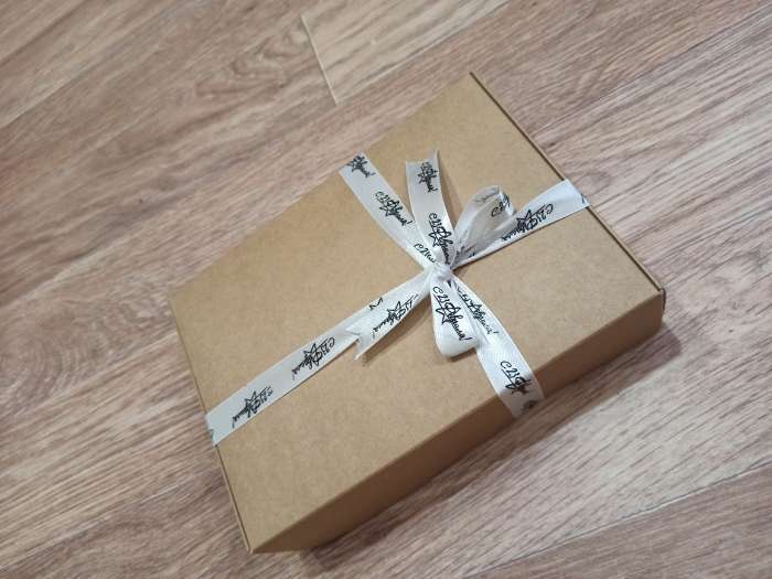 Фотография покупателя товара Коробка подарочная складная крафтовая, упаковка, 21 х 15 х 5 см - Фото 5