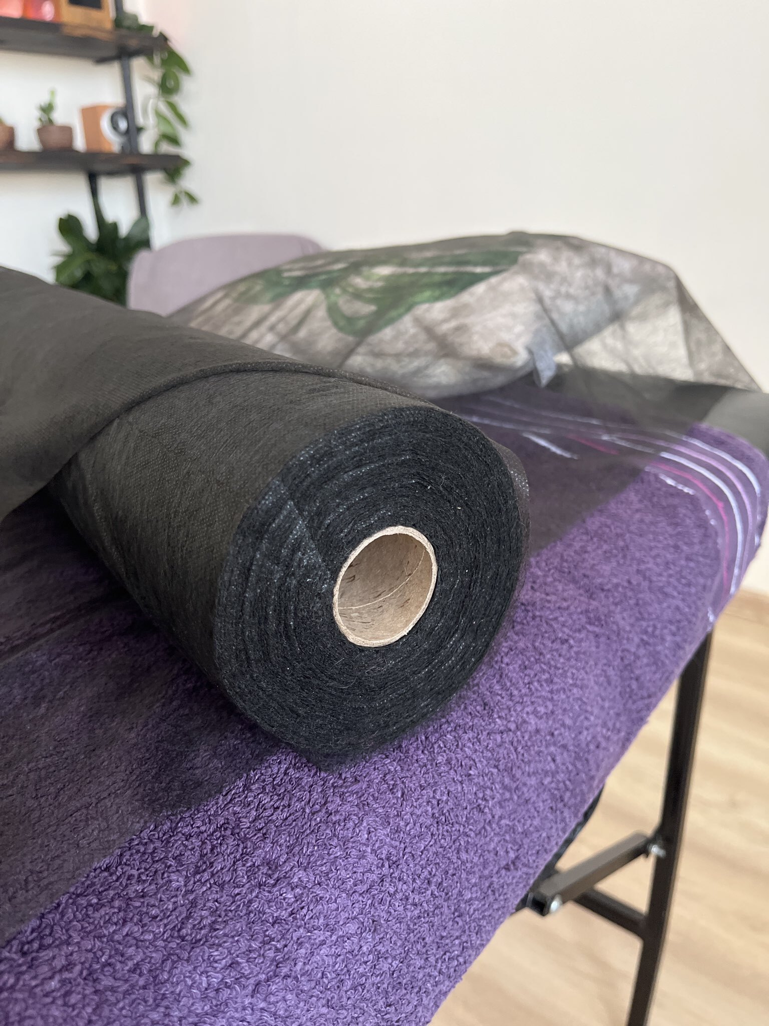 Фотография покупателя товара Простыни одноразовые в рулоне UNITЕ 70×200 «Стандарт» черный 10 г/м² с перфорацией - Фото 2