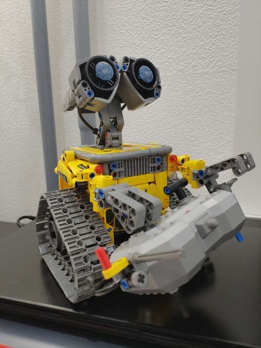 Фотография покупателя товара Конструктор радиоуправляемый «Робот пришелец», 3 варианта сборки, 434 детали - Фото 2