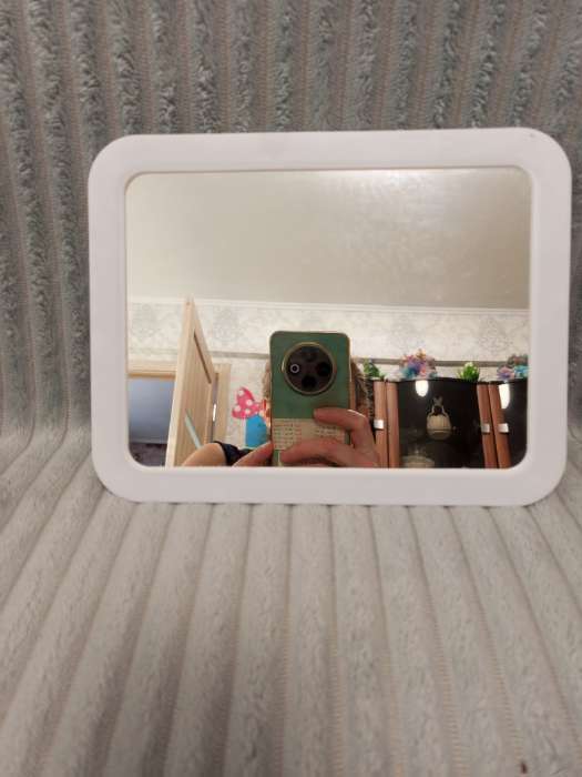 Фотография покупателя товара Зеркало Luazon KZ-01, подсветка, настольное, 14 диодов, 4хАА (не в комплекте), белое - Фото 4