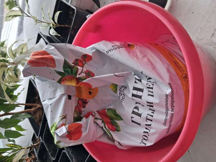 Фотография покупателя товара Грунт «Торфяная поляна» для Томатов и перцев, 5 л - Фото 6