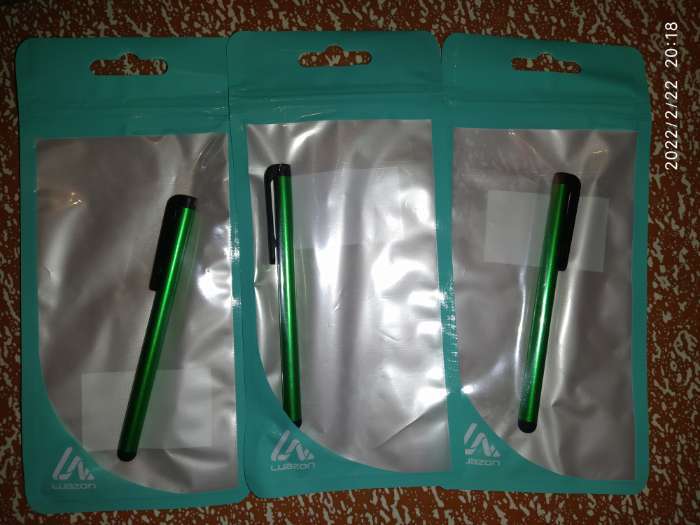 Фотография покупателя товара Стилус LuazON, для планшета и телефона, 10 см, тепловой, с креплением, зелёный - Фото 6