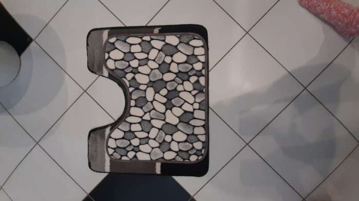 Фотография покупателя товара Набор ковриков для ванной и туалета Доляна «Галька», 2 шт, 40×49 см, 50×80 см - Фото 4