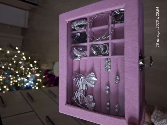 Фотография покупателя товара УЦЕНКА Шкатулка бархат для украшений «Розовая пастила» 4.5×20×15 см - Фото 6