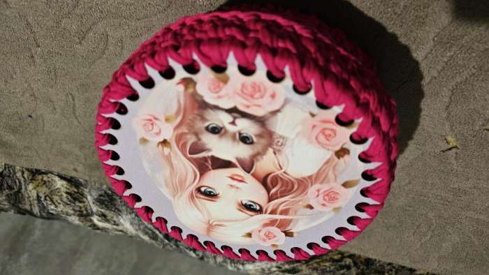 Фотография покупателя товара Донышки для вязания 2 в 1 «Девочка с котенком», круг 15 см, хдф 3 мм - Фото 3