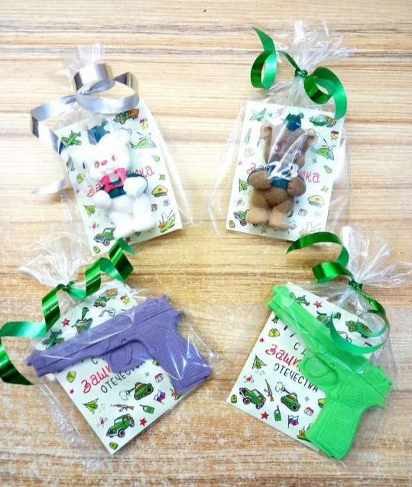 Фотография покупателя товара Открытка поздравительная «С 23 Февраля», коричневая, 8×6 см - Фото 1