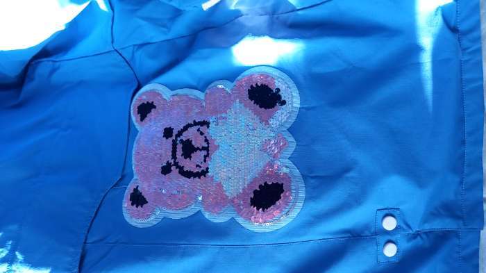 Фотография покупателя товара Термоаппликация двусторонняя «Медведь», с пайетками, 19 × 17 см, цвет розовый/серебряный