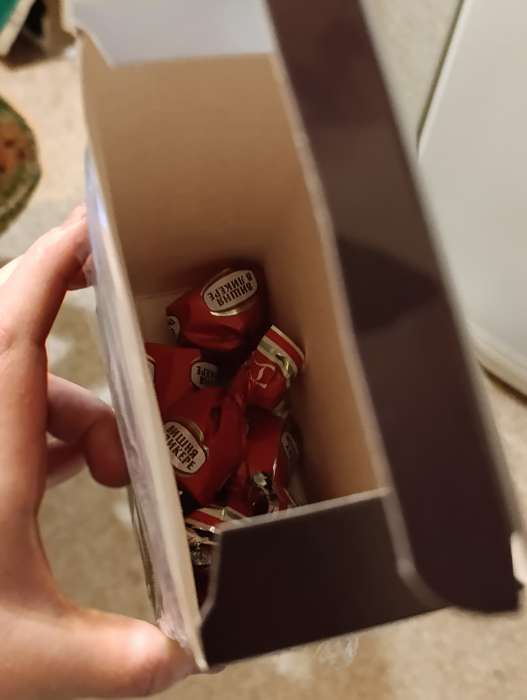 Фотография покупателя товара Подарочные конфеты в тёмном шоколаде с фундуком, 150 г - Фото 2