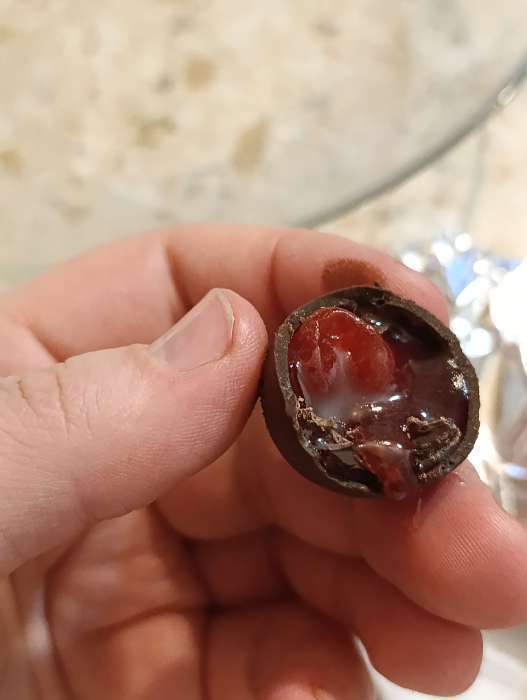 Фотография покупателя товара Подарочные конфеты в тёмном шоколаде с фундуком, 150 г - Фото 5